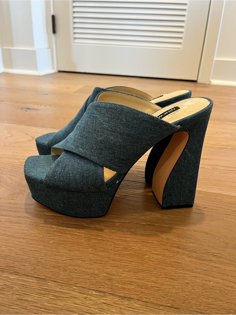 Nine West Denim Chunky Boho Resort Western Cowgirl Platform Heel Sandals Sz 8.5